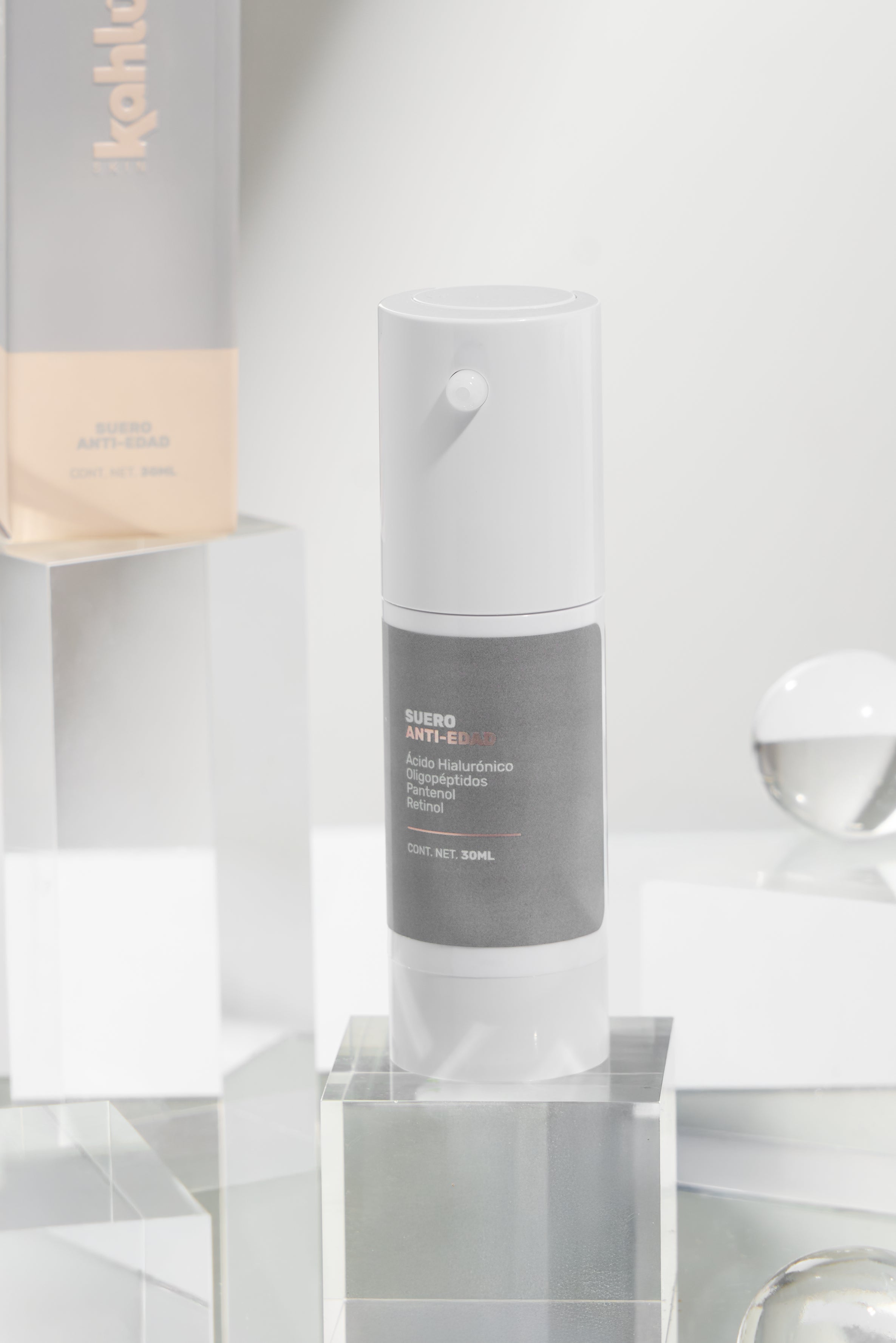 Anti-Aging Serum with Retinol